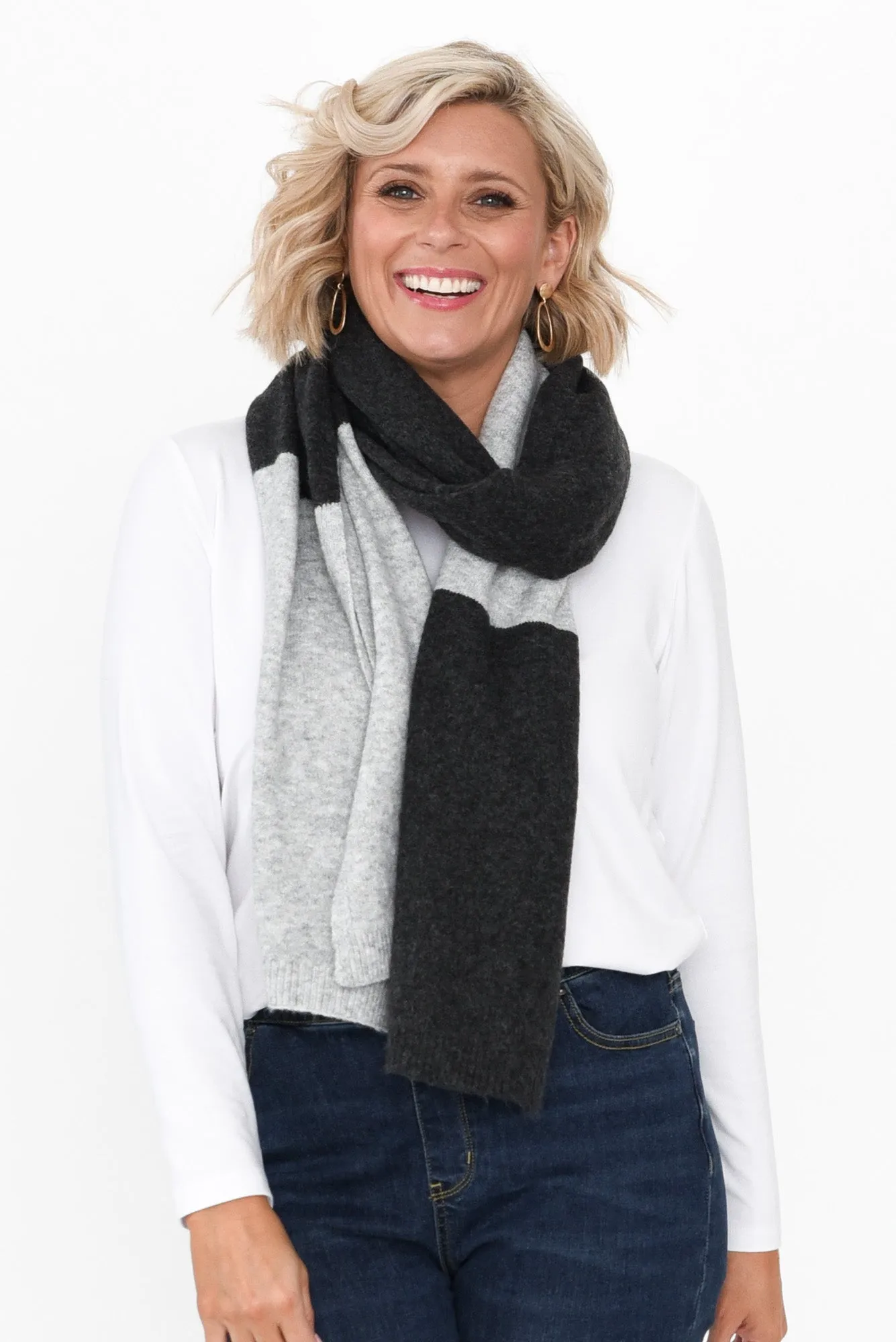 Silis Black Splice Scarf